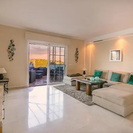 4 Bedroom Holiday Penthouse Near Puerto Banus, In Nueva Andalucia *