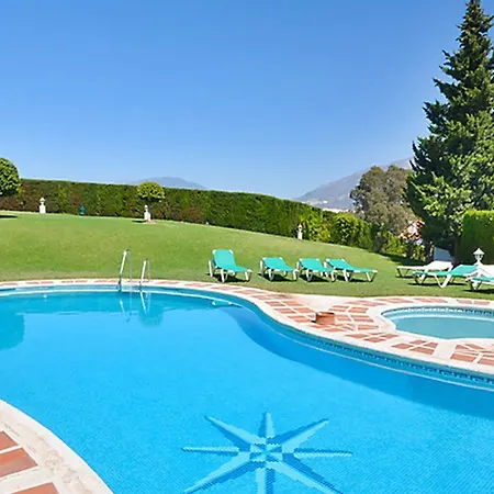 4 Bedroom Holiday Penthouse Near Puerto Banus, In Nueva Andalucia Marbella